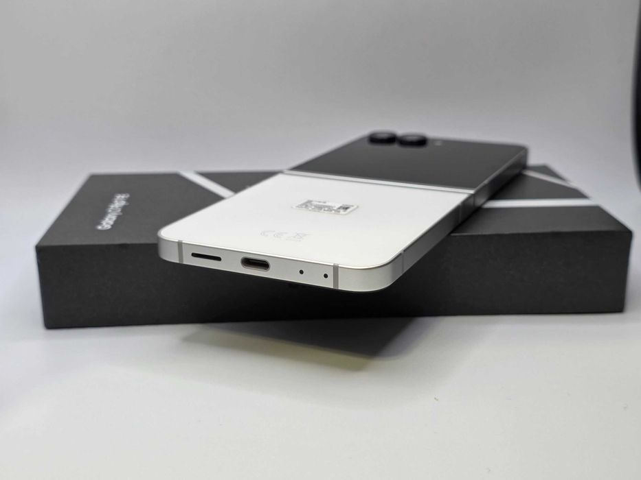 Samsung Z Flip 7 FE 12|256