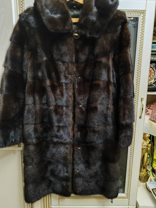 Натуральна норкова шуба