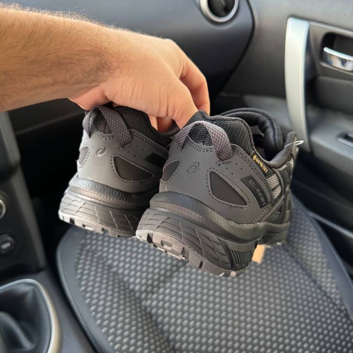 Чоловічі термо кросівки сірі Gel Venture 6 Grey black Gore Tex