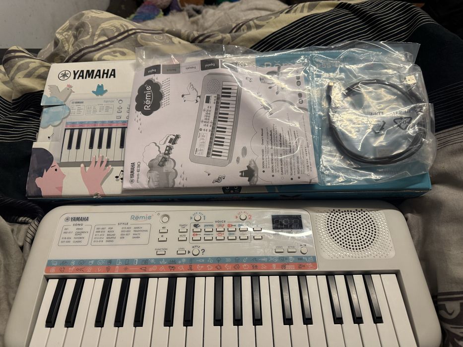 Keyboard YAMAHA PSS-E30