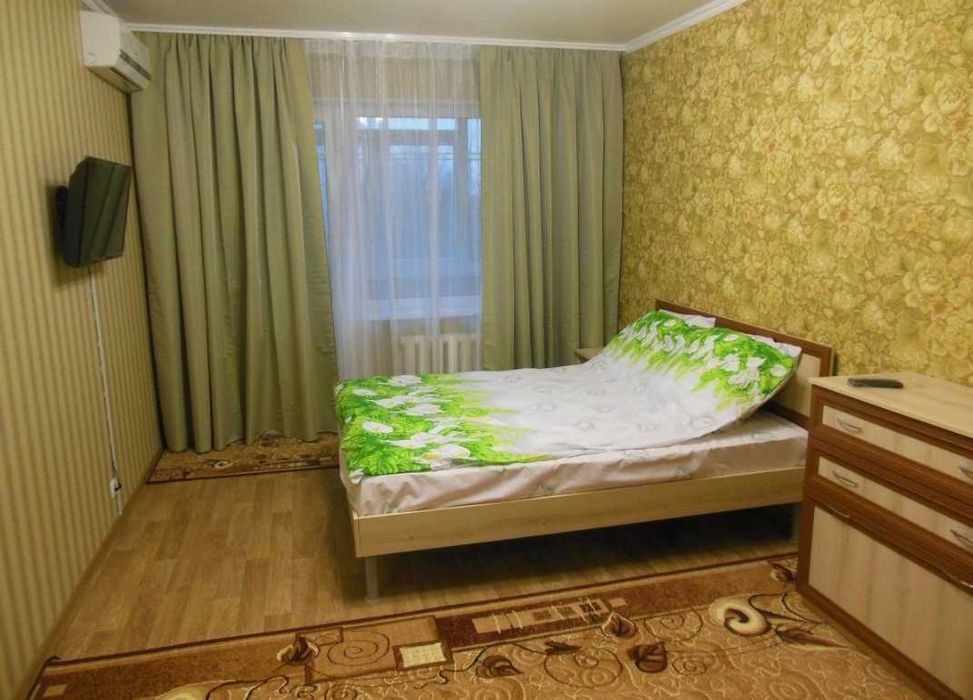 Аренда подобово квартира Критий ринок, Хозяйка