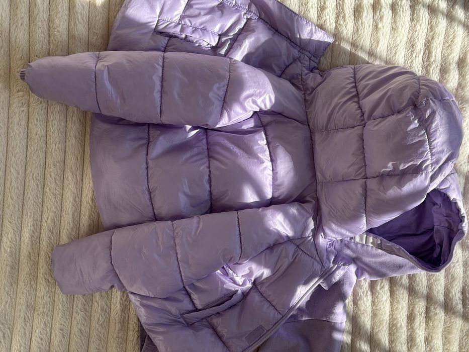 Курточка весняна для дівчинки + кофта (розмір 104)