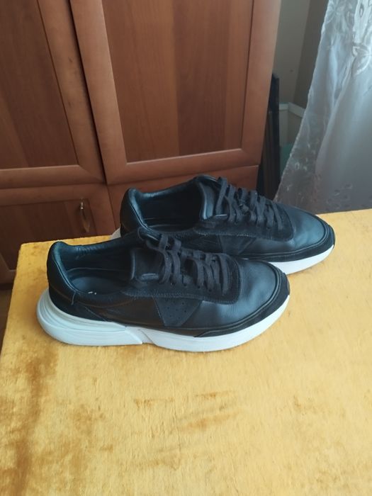 Продам чоловічі кросівки Clarks
