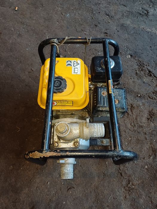 Продам мото помпу