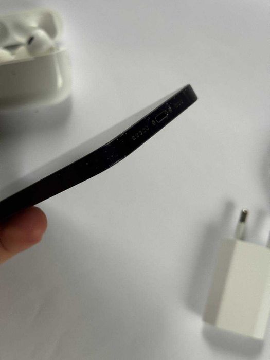 iPhone 12 midnight. Гарний стан. Комплект.