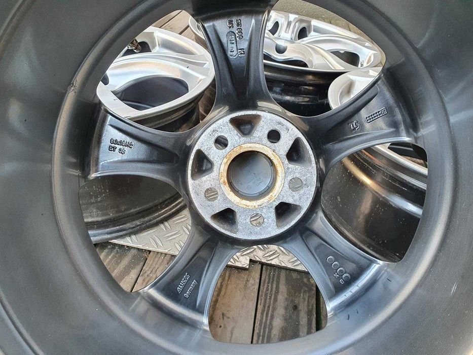 Felgi 18cali Audi A3 S3 Skoda Rapid Volkswagen Golf Z140