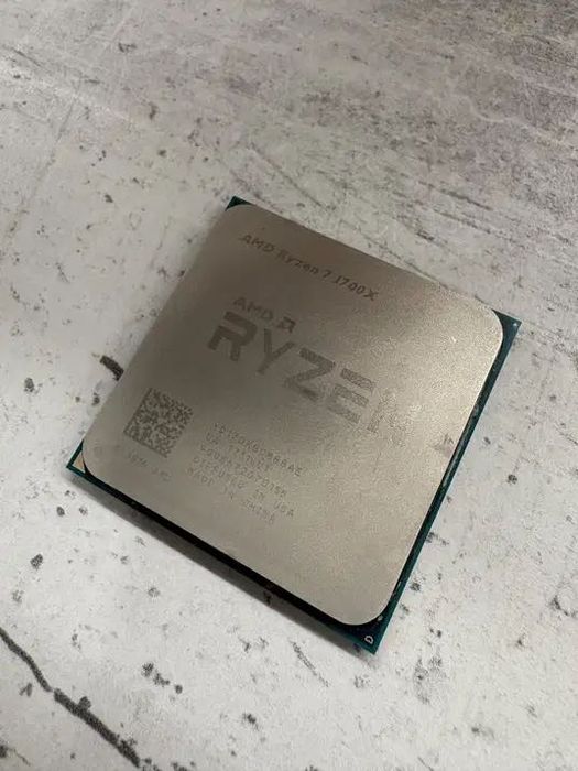 Procesor AMD Ryzen 7 1700X – 8/16