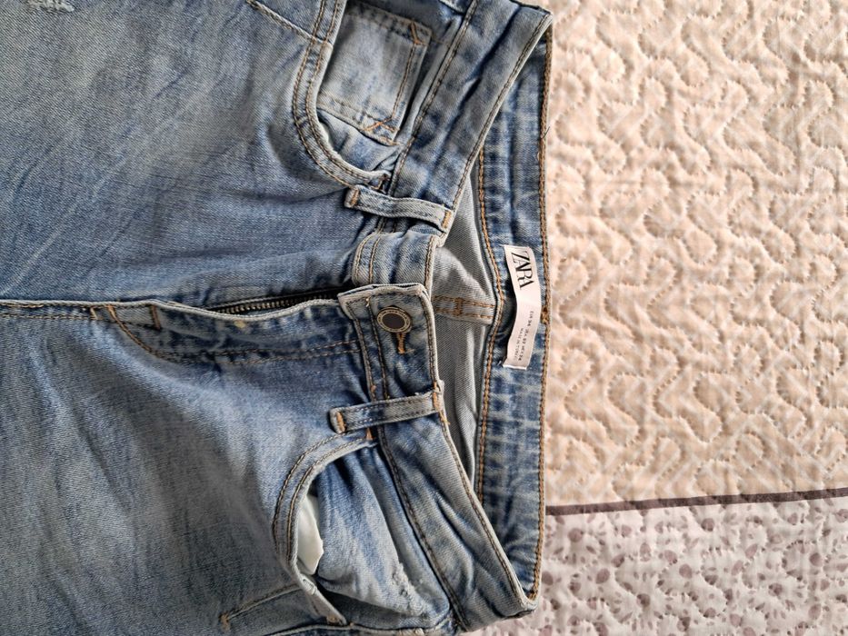 Calças de ganga da marca Zara como novas .