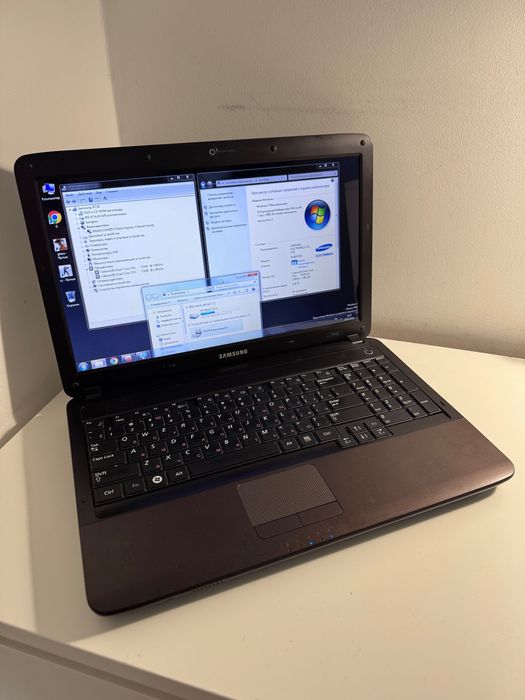 Ноутбук Samsung R528