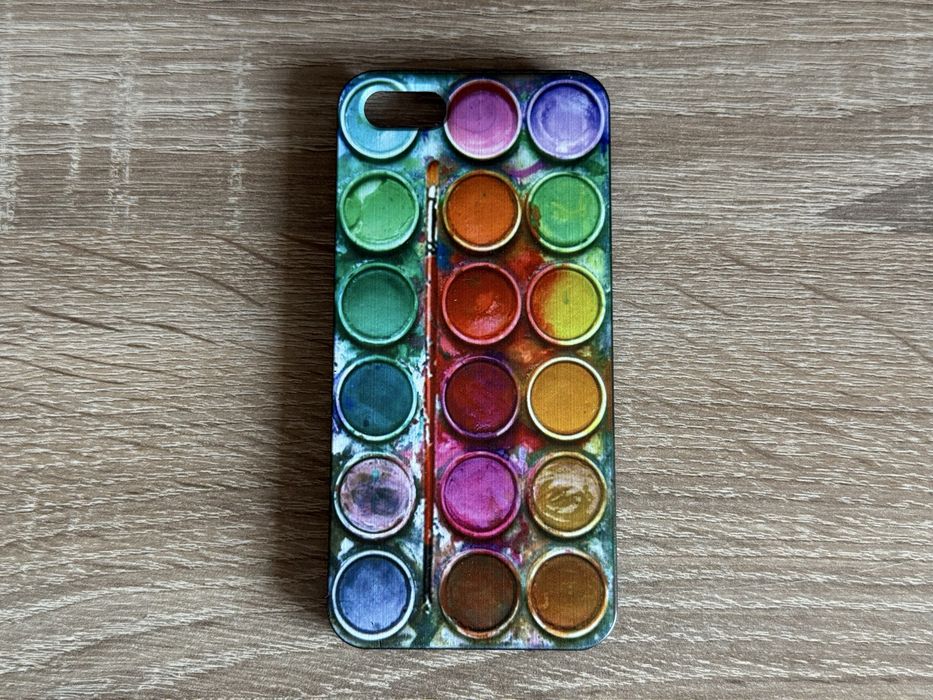 Case, etui farby Apple iPhone 5/5s plecki