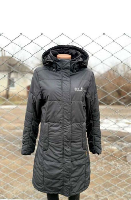 Женская куртка jack wolfskin