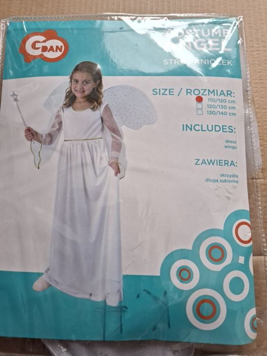 Stroj aniolka ze skrzydlami