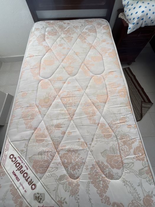 Colchoes —solteiro 30€/ Casal 50€