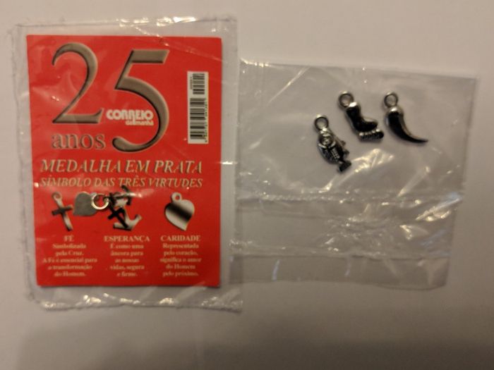 Lote 14 artigos para fios/colares (Amuletos/Santos/Cruzes) - Novos