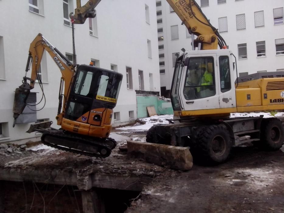 koparka z młotem Śląskie  Katowice Będzin  Sosnowiec Dąbrowa Górnicza