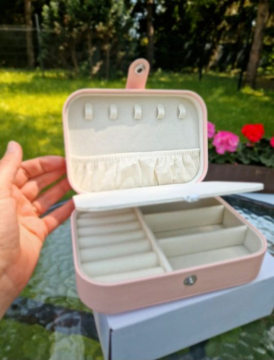 Organajzer Szkatułka Na Biżuterię  Kuferek
