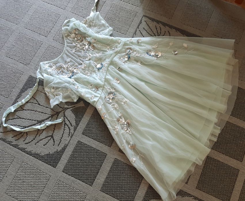 Asos sukienka L 40 tiul