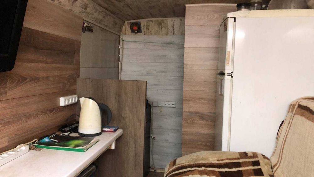 Автодом категория В . Полностью автономный с солнечными панелями, автобус