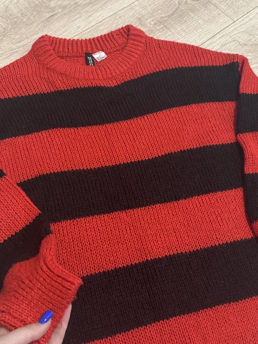 Светр у полоску