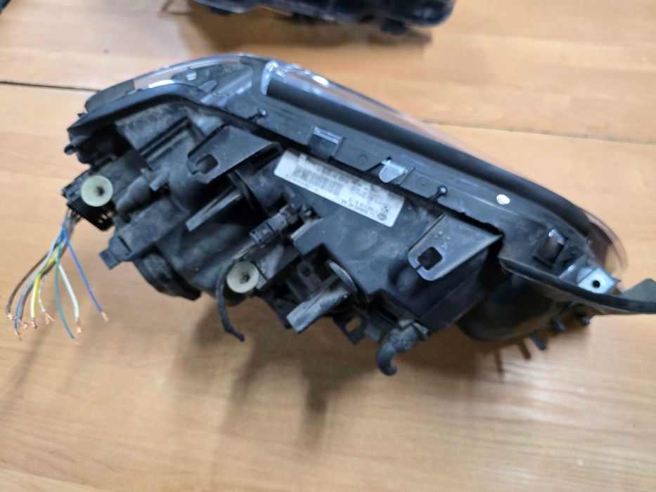 BMW 7 E65 E66 LIFT LCI Lampy Przód Prawa Lewa Xenon Komplet Stan BDB