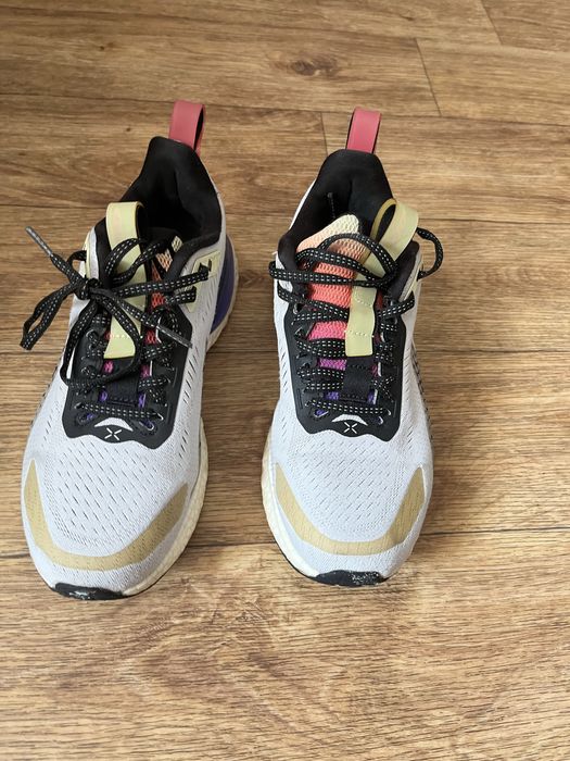 Кросівки жіночі Xtep, 36р