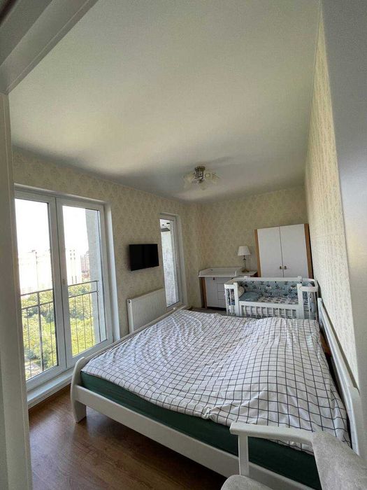 Продаж 2-кім.квартири  М Деміївська 5хв. вул.В.Брожка70 Без комісії