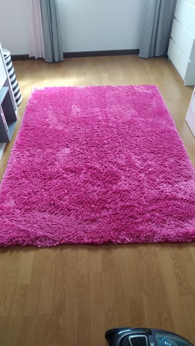 Carpete de qualidade premium com pêlo  longo rosa-choque