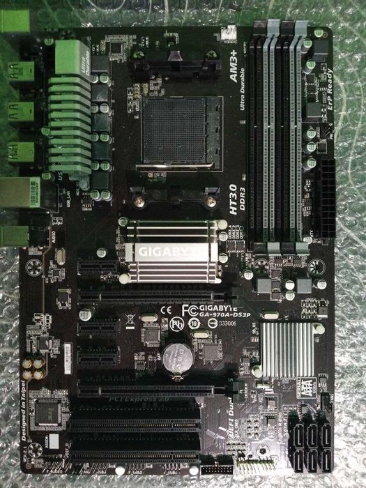 Комплект для ПК: 8 ядер FX-8320 + GA-970A-DS3P + Be Quiet 430W