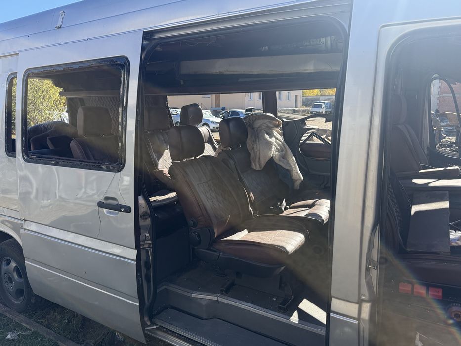Мерседес спрінтер -Mercedes sprinter