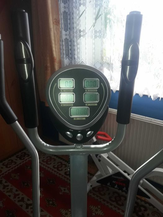 Orbitrek narciarz