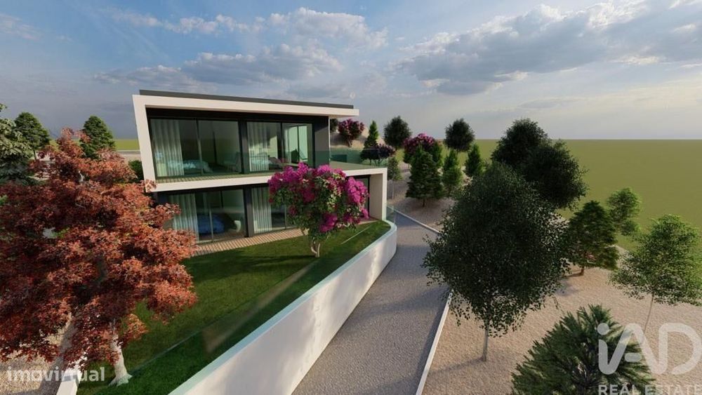 Terreno em Mancelos de 640,00 m2