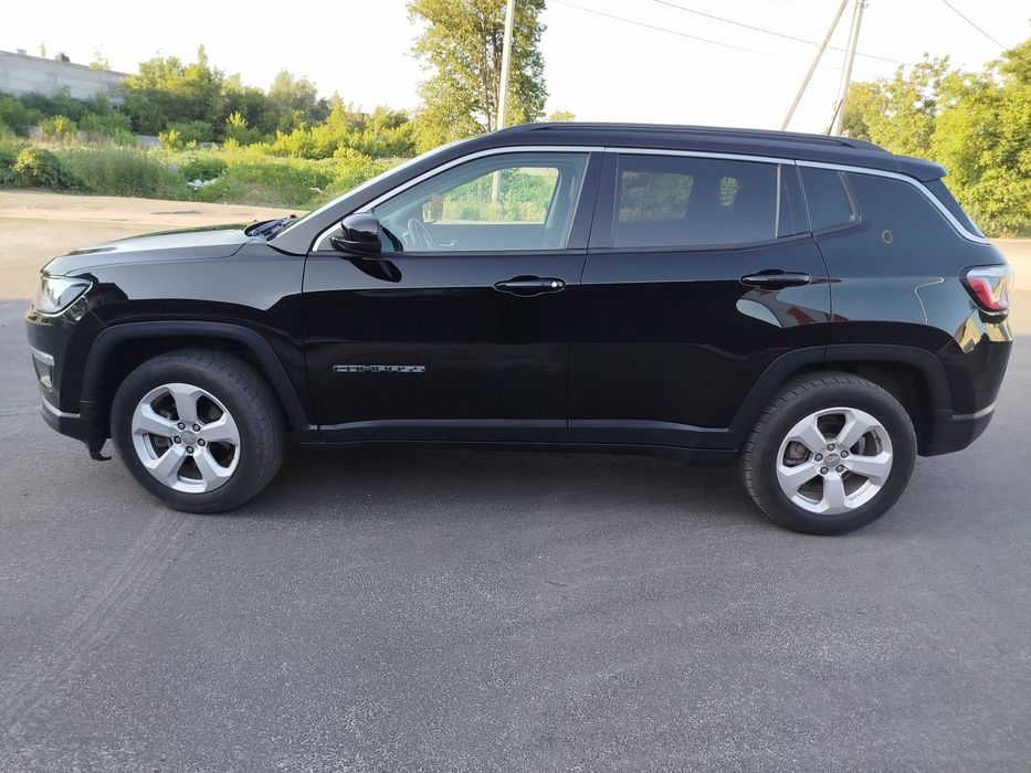 Продам свій автомобіль  Jeep Compass