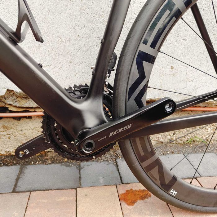 Rower szosowy AVONA Velum - jak nowy 105 di2, koła carbon, trek madone