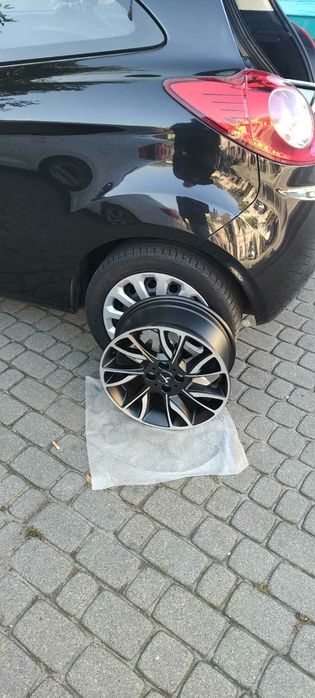 Sprzedam Koła felgi 4x98r16 Fiat ford Lancia  195/45/16 opona