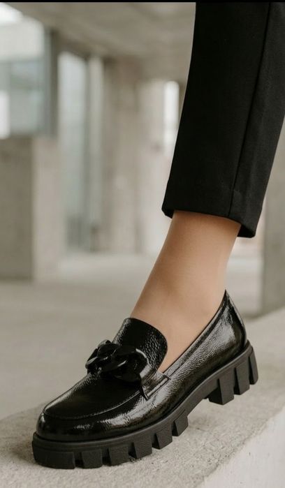 Mokasyny damskie lakierowane r 37 Andora