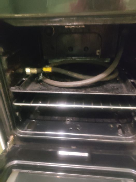 Газова плита Indesit з електропідпалом б/в (Гортоп). Торг!
