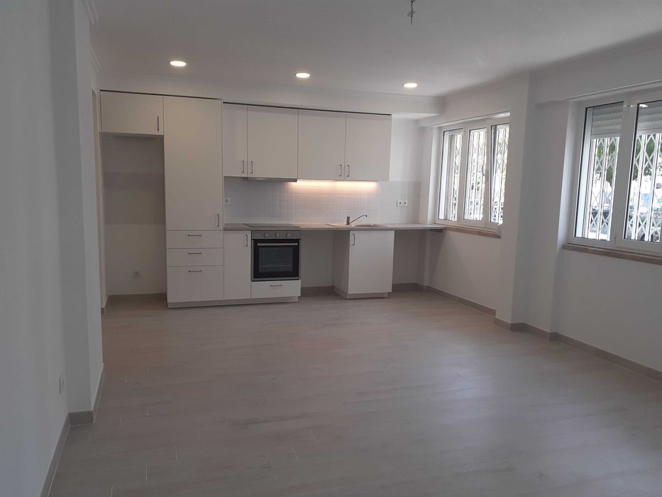 Apartamento Estrada de Benfica