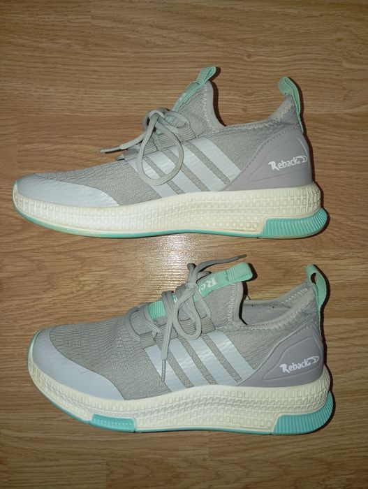 Женские кроссовки Reback 36 р.,стелька 23 см.