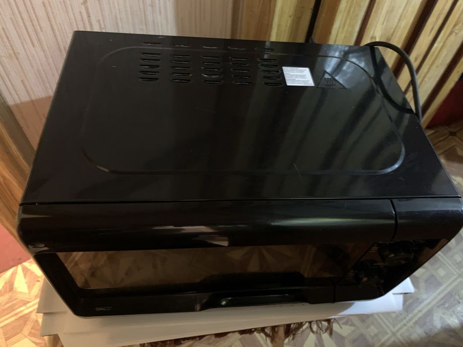 Микроволновка мікрохвильовка Whirlpool