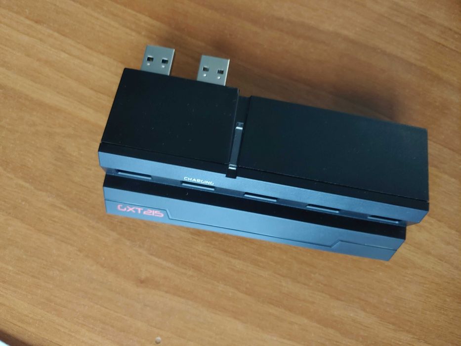 PS4  USB-концентратор Trust GXT 215