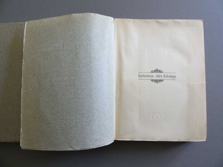 Livro Conferências Sobre Estratégia - 2 Vols. - 1932