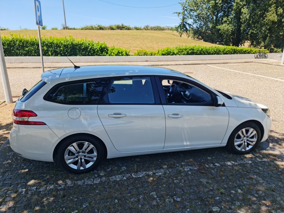 Peugeot 308 SW — fotografia 4
