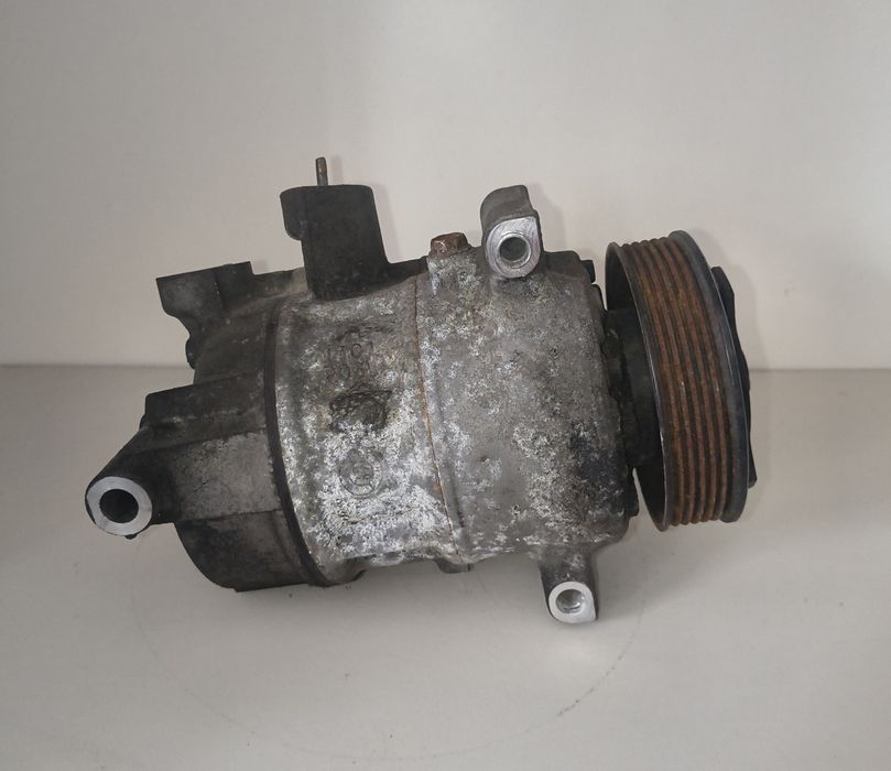 Sprężarka kompresor KLIMATYZACJI 5N0820803C VW Seat Skoda