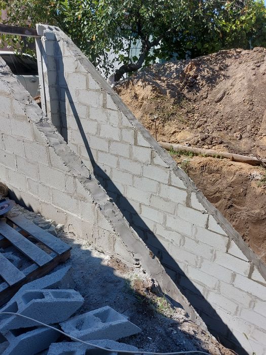 Кладка шлакоблока , газобетона ,кирпича ,( Левый берег Днипро ): 330 ...