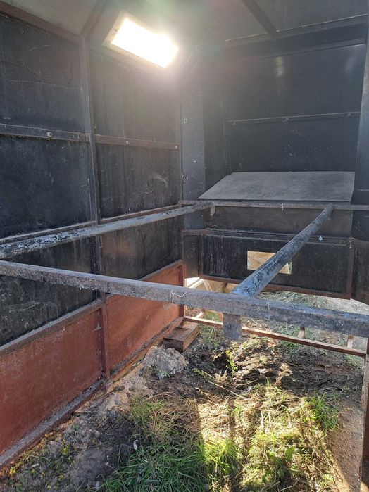 Caixa para Transporte de Cavalos