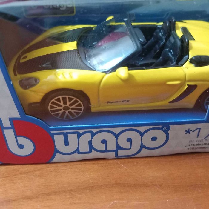 Bburago na escala 1/43 NOVO com 20% de desconto