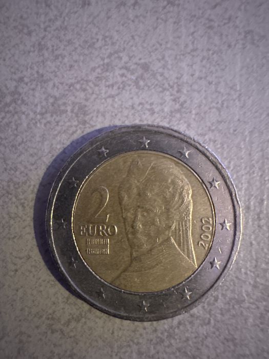 Moedas 2 eur e 1 eur ( antigas )