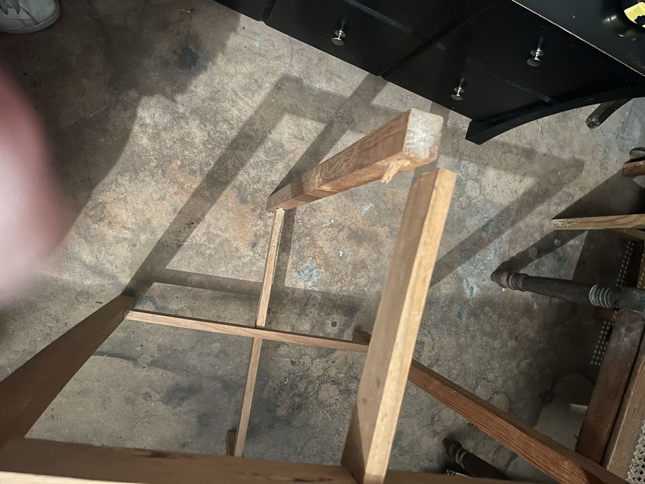 Mesa para camilha em madeira