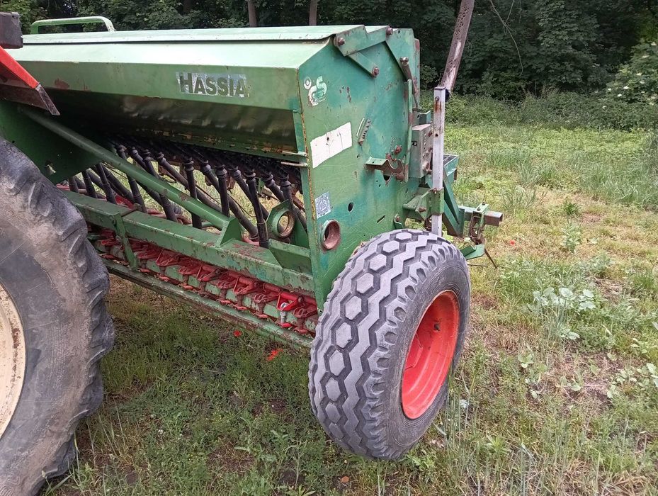 Siewnik Hassia DK400 4m Amazone D7 D8