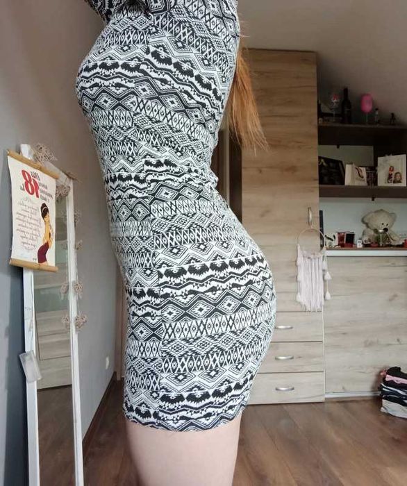 Sukienka we wzorki,r. XS